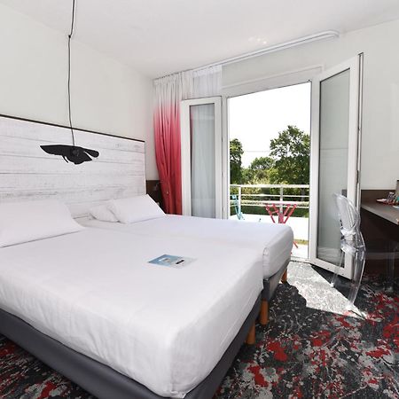 Hotel Kyriad La Rochelle Centre Ville Екстериор снимка