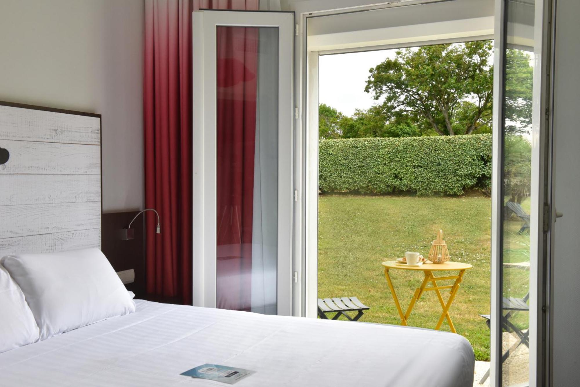 Hotel Kyriad La Rochelle Centre Ville Екстериор снимка