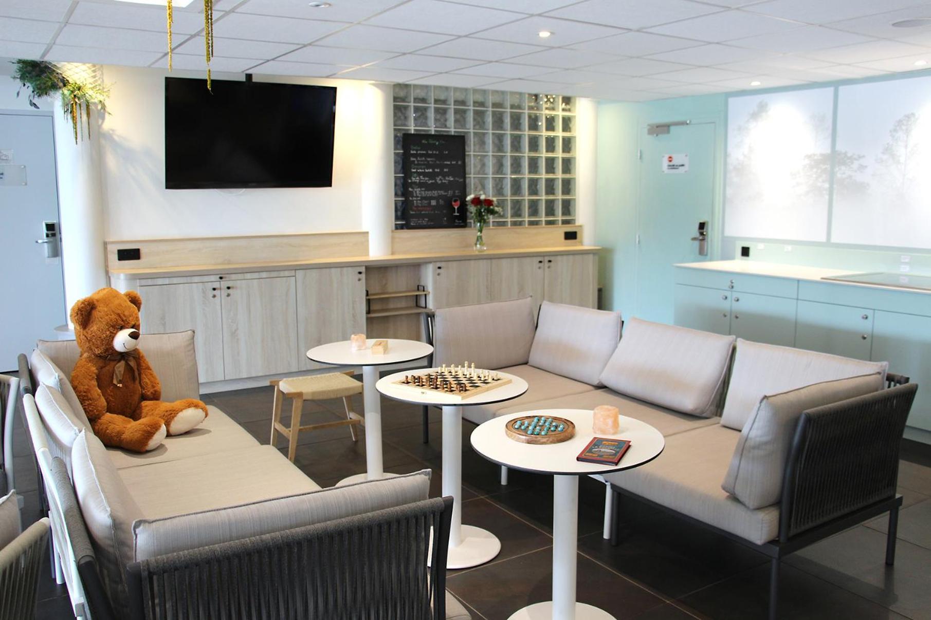 Hotel Kyriad La Rochelle Centre Ville Екстериор снимка