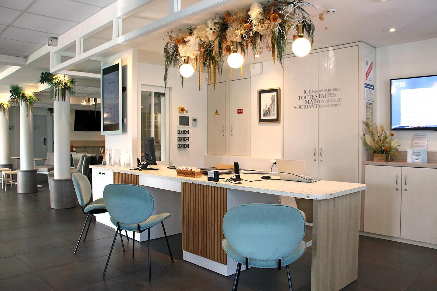 Hotel Kyriad La Rochelle Centre Ville Екстериор снимка
