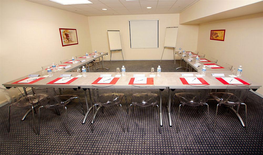 Hotel Kyriad La Rochelle Centre Ville Екстериор снимка